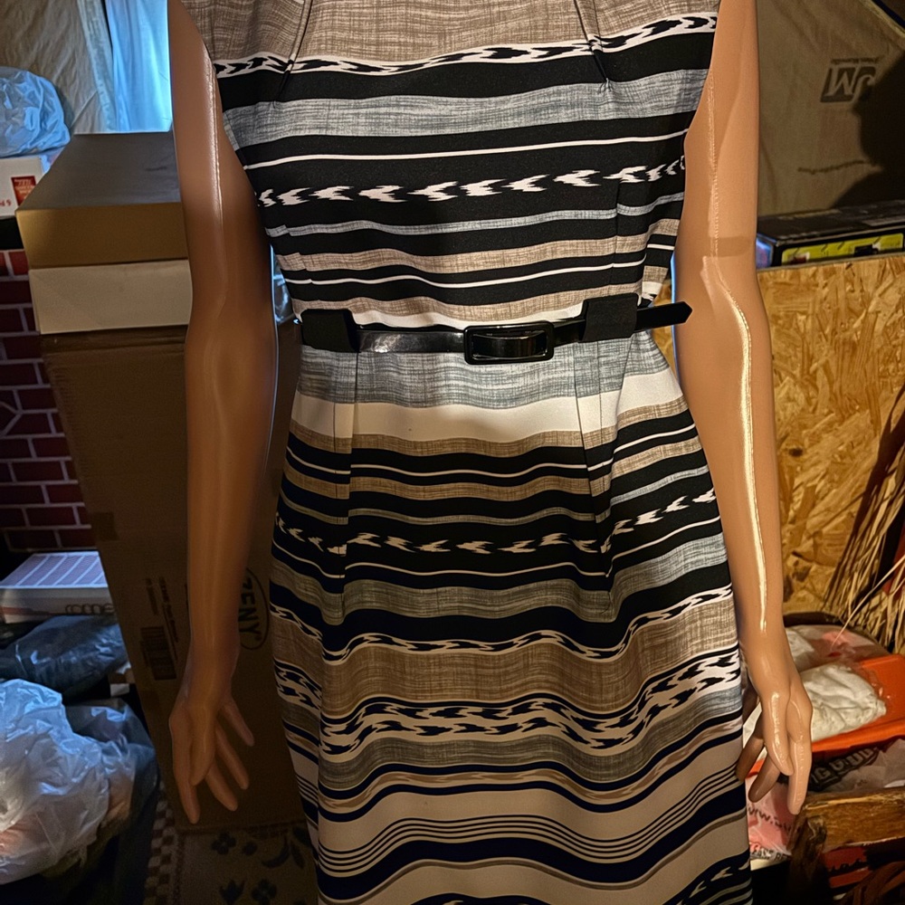 Women’s Connected Apparel Multi Colored Patterned Midi Dress Size 8P